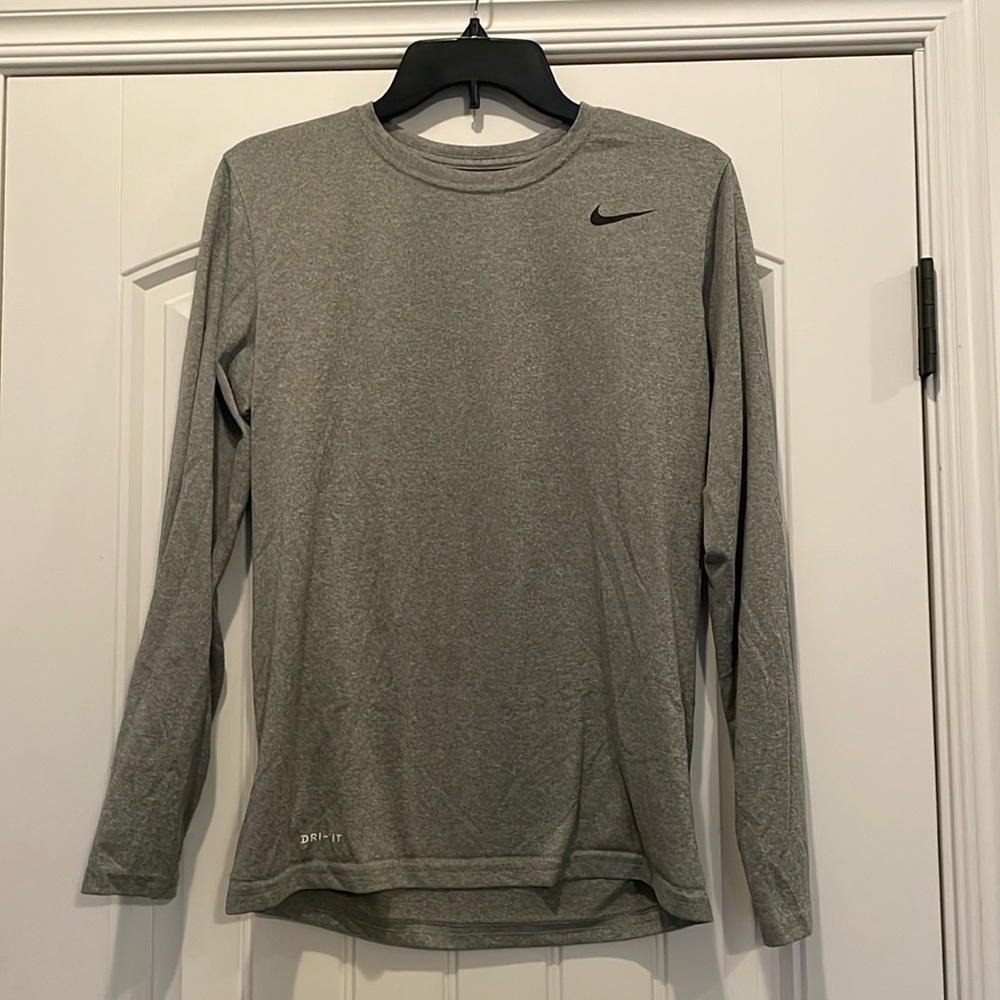 Men’s Nike Long Sleeve Shirt